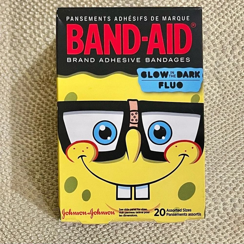 Sponge Bob Glow In The Dark Band-Aid Bandages - Picture 1 of 5